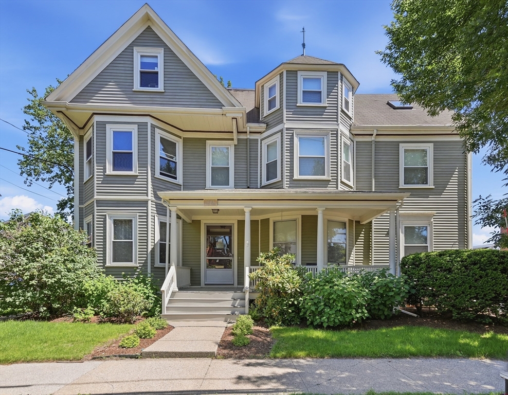 תמונה של הנכס: 7 Wyman Street #1, Arlington