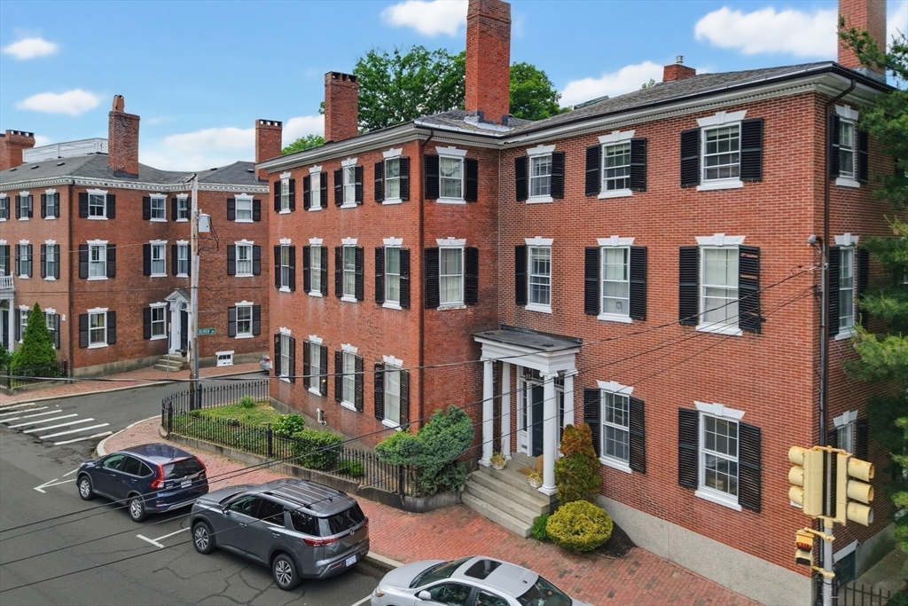 תמונה של הנכס: 35 Washington Sq #3, Salem