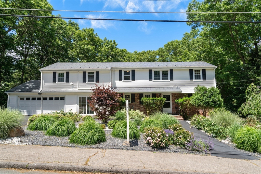 תמונה של הנכס: 19 Country Ln, Sharon
