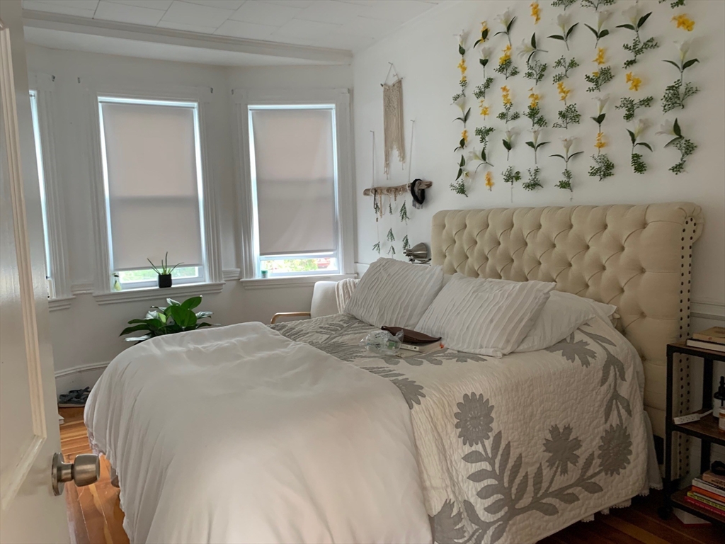 16 Falkland St #2, Boston