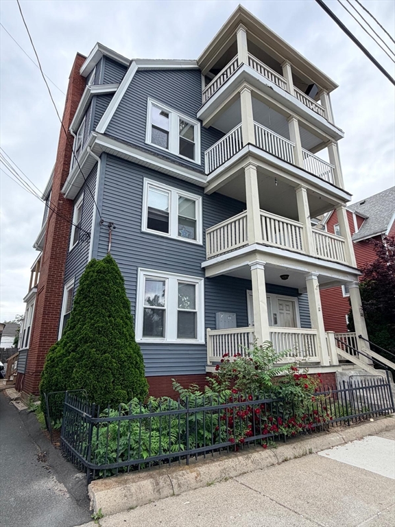 תמונה של הנכס: 12 Endicott #2, Lynn