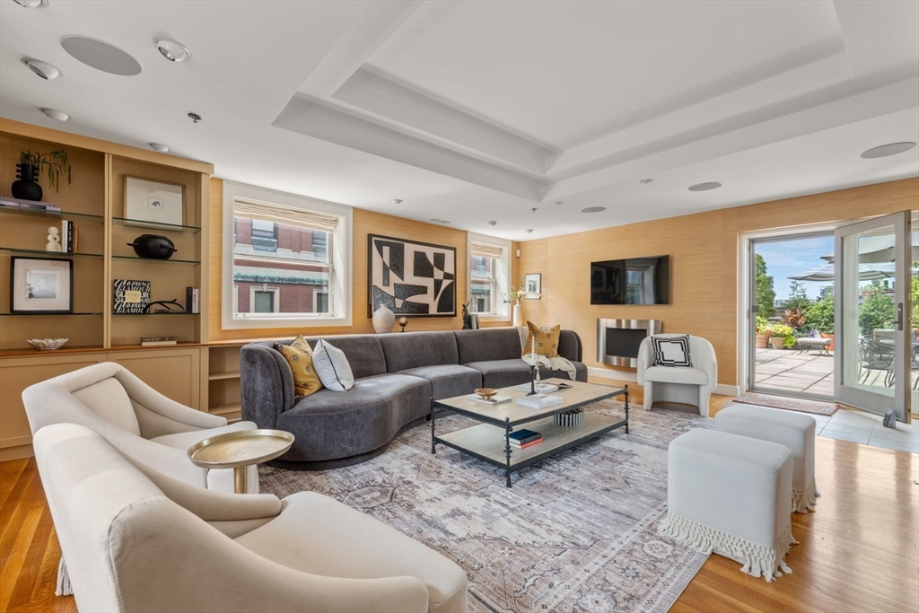 房源照片：57 East Concord Street #9, Boston