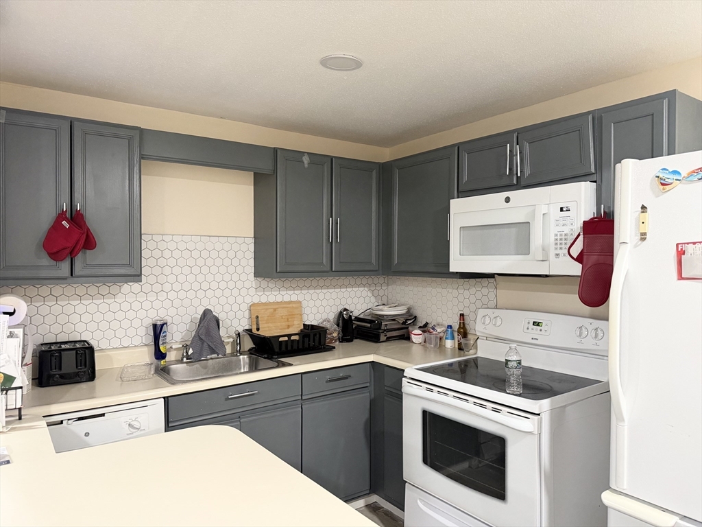 תמונה של הנכס: 1261 Church Street #13, New Bedford