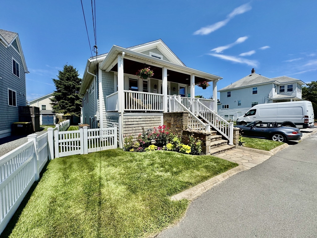 תמונה של הנכס: 57 D Street incl util to a cap #10/1-5/31, Hull