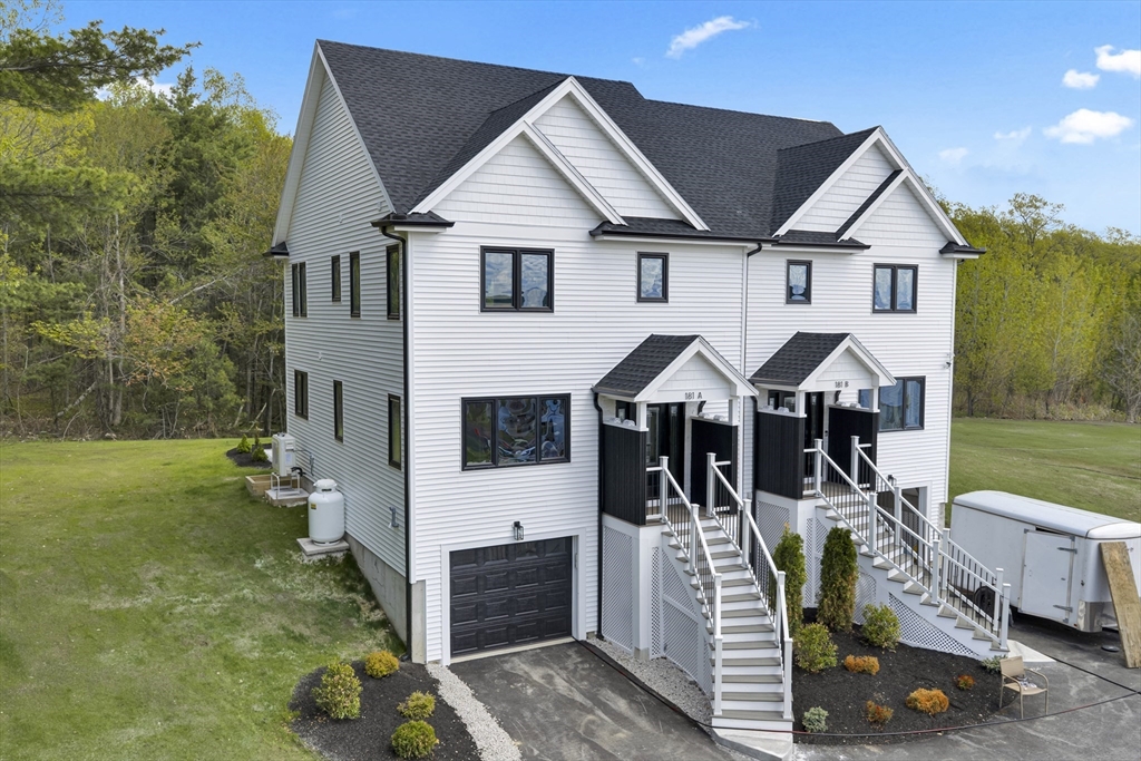 房源照片:189 Electric Ave #B, Lunenburg