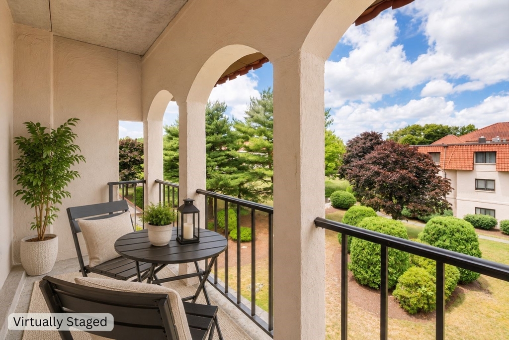 房源照片：685 Oak St #4-10, Brockton