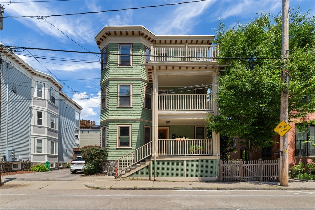 תמונה של הנכס: 62 Seaverns Ave #2, Boston