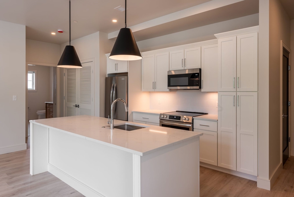 1223 Washington St #2, Norwood