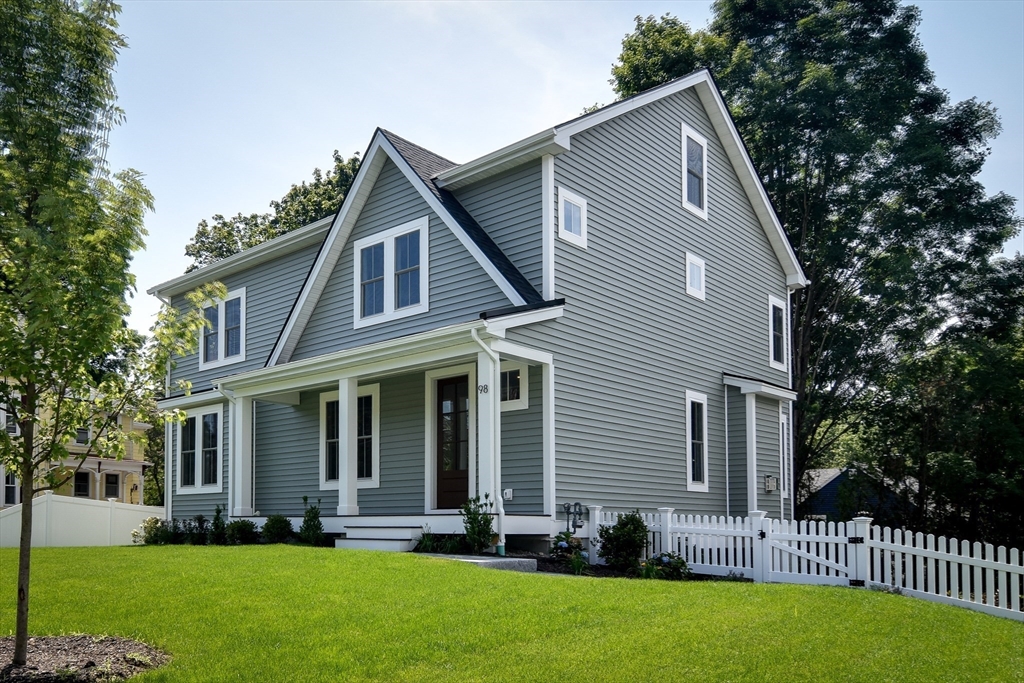 房源照片：98 W Central St, Natick