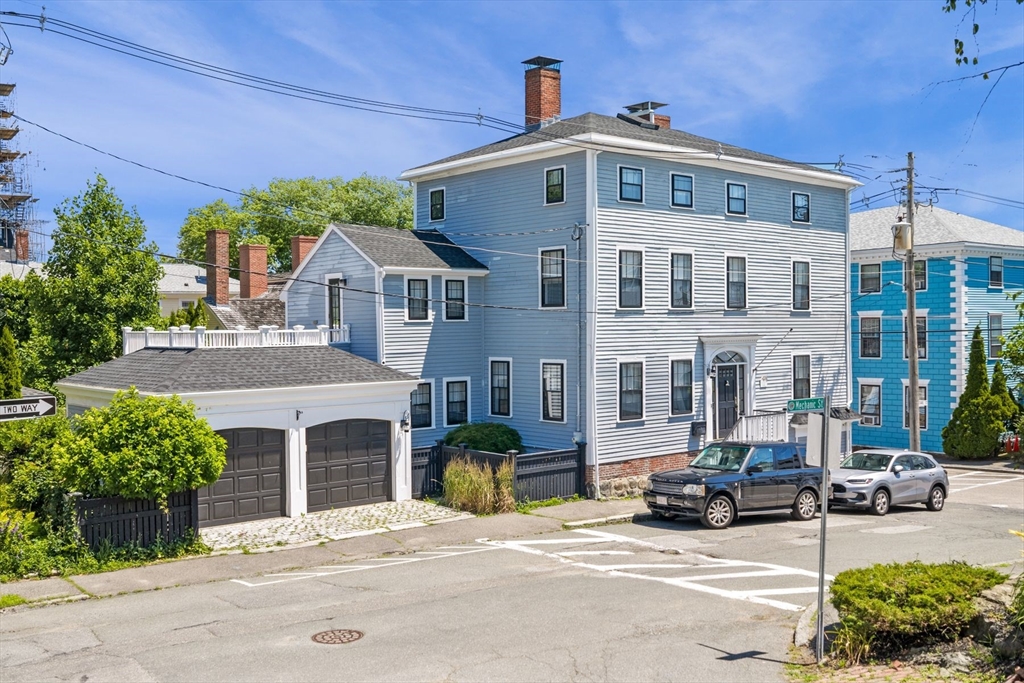תמונה של הנכס: 1 Pearl St, Marblehead