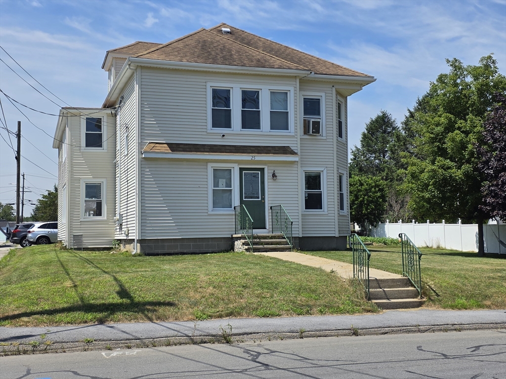 תמונה של הנכס: 25 Slater St #1st Fl, Webster