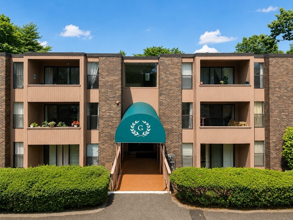 房源照片：30 Shrewsbury Greens Dr #G, Shrewsbury