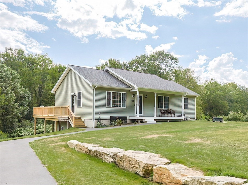 房源照片：30 Town Farm Rd, North Brookfield