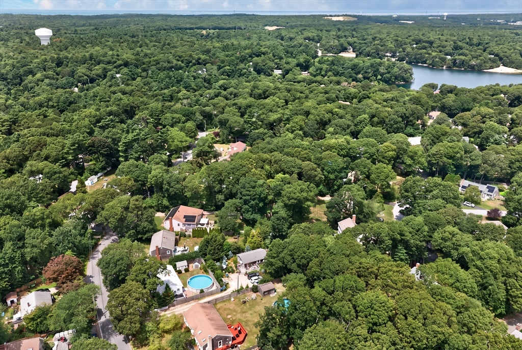 房源照片：25 Deepwood Dr, Falmouth