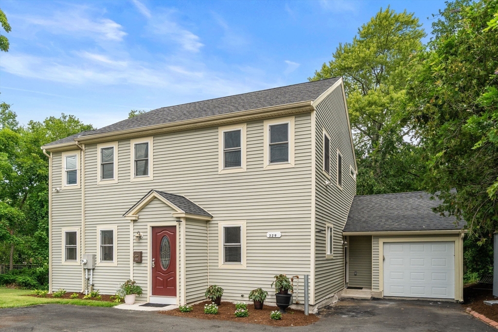 תמונה של הנכס: 329 Pleasant Street, Ashland