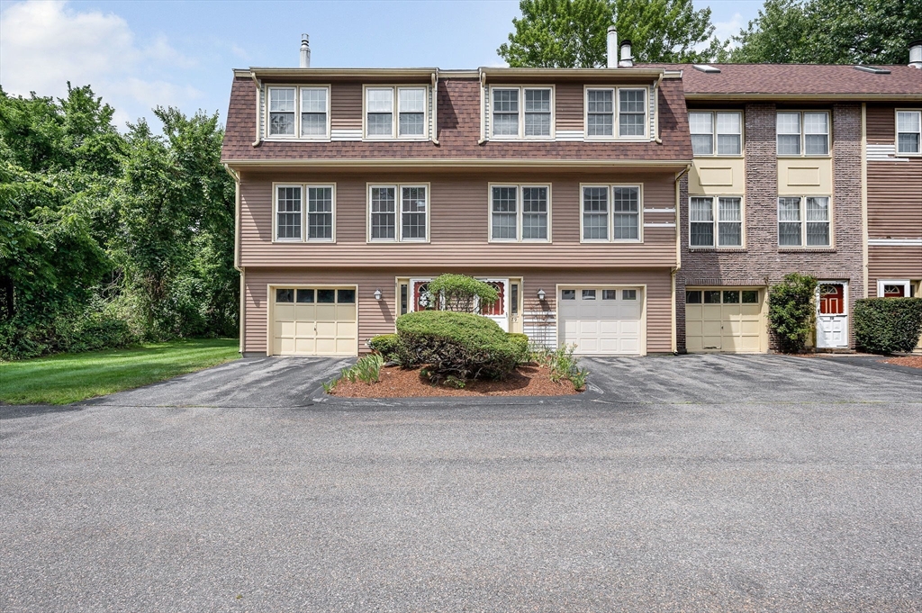 房源照片：80 Heritage Dr #80, Tewksbury