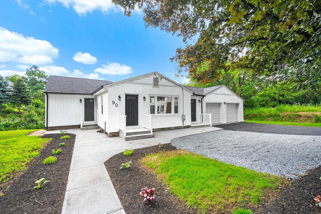 תמונה של הנכס: 90 W Carpenter St, Attleboro