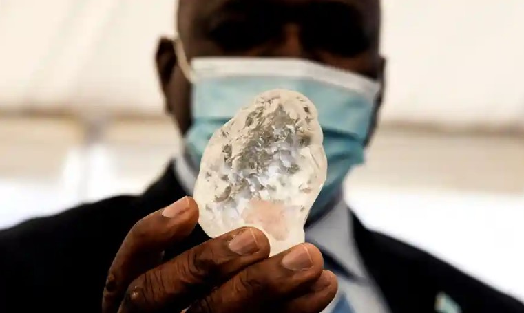 miners-claim-to-have-discovered-world-third-largest-diamond-mine-in-africa