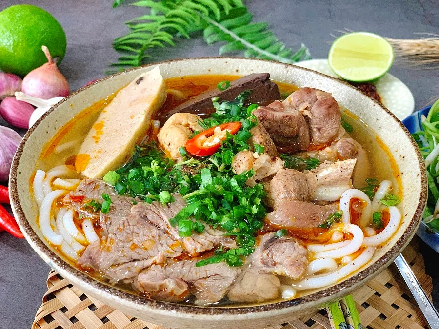 Bún bò Huế
