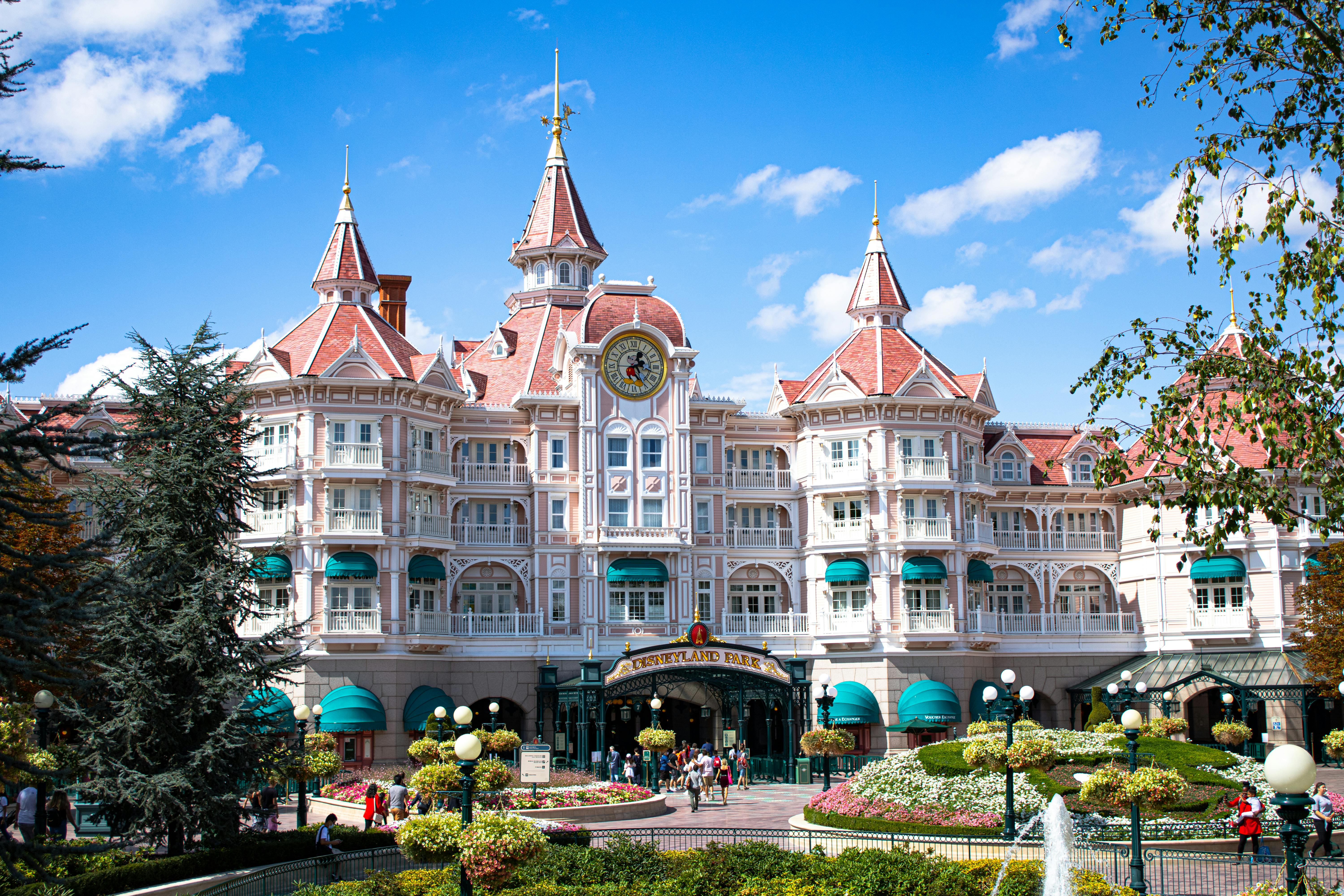 Best Disney Hotels for Christmas: Magical Holiday Stays