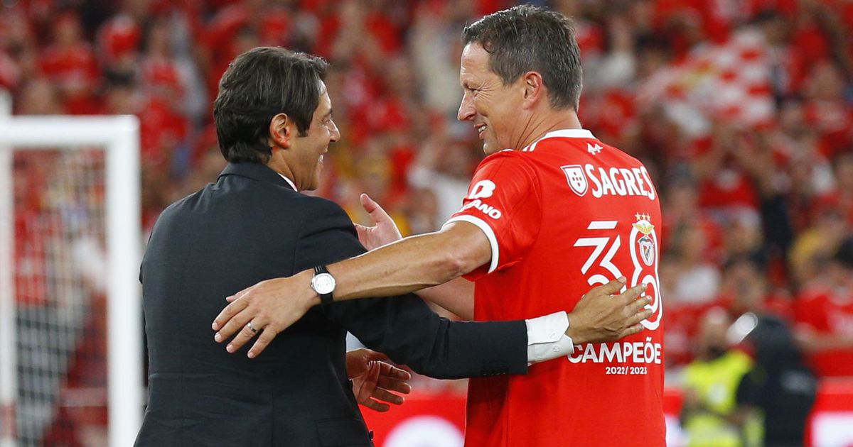 «É Nuno Gomes que alerta o Benfica que Roger Schmidt não iria renovar com o PSV»