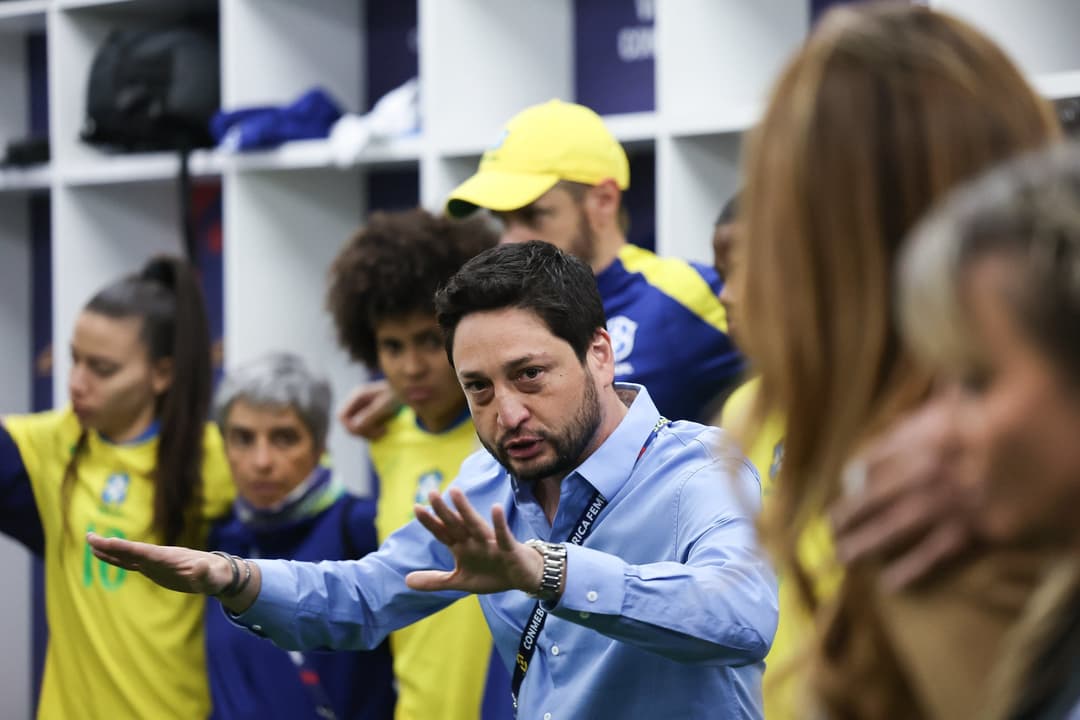 Arthur Elias fala sobre Brasil e Colômbia pela Copa América