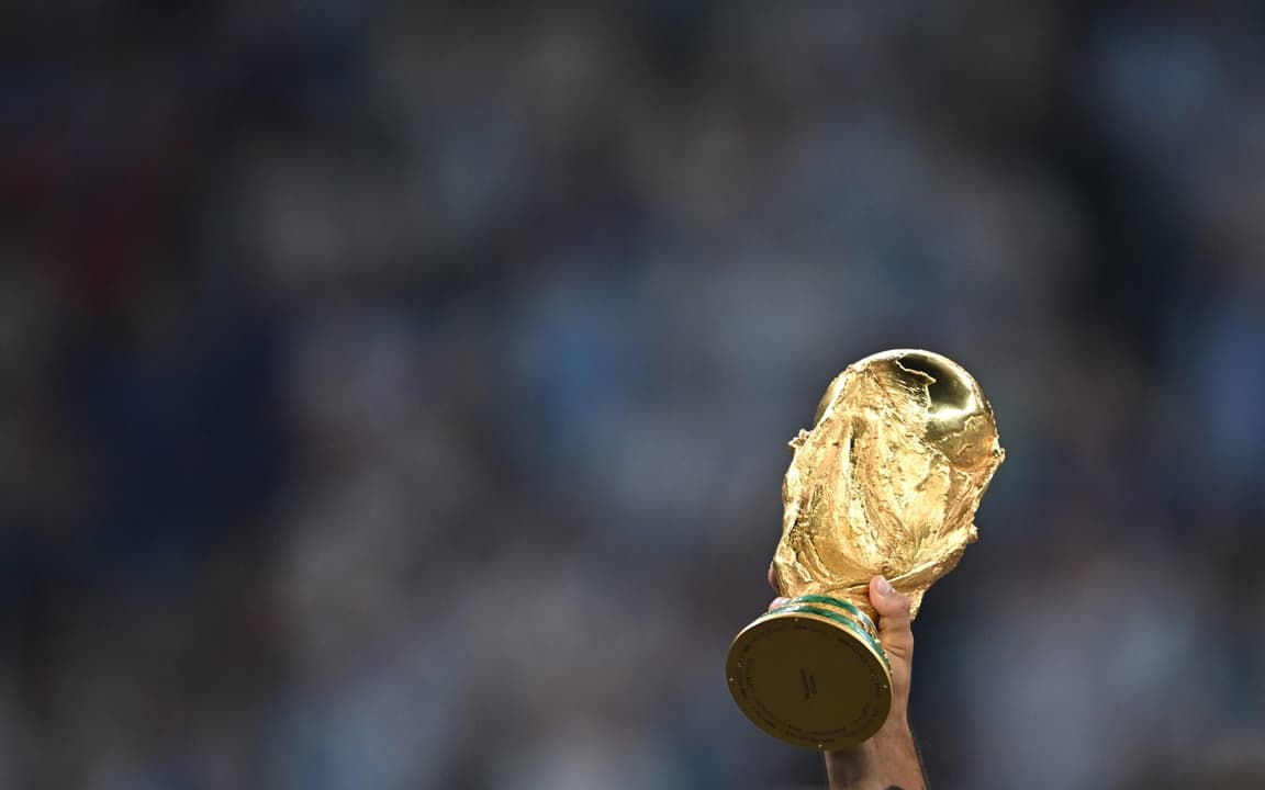 Após derrota vexatória, seleção multicampeã mundial demite treinador