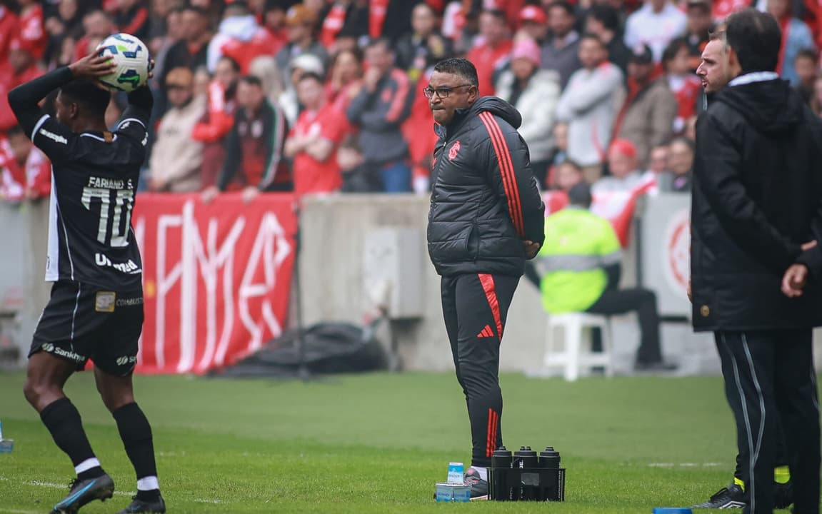 “Vejo evolução frente ao primeiro jogo”, diz técnico do Internacional