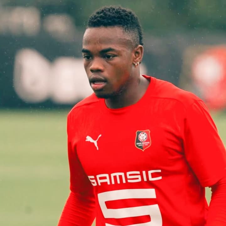 Vasco mantém interesse em Andrés Gomez, mas negócio é difícil