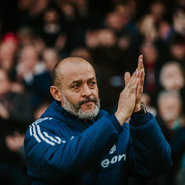 Nuno Espirito Santo renova com Nottingham Forest