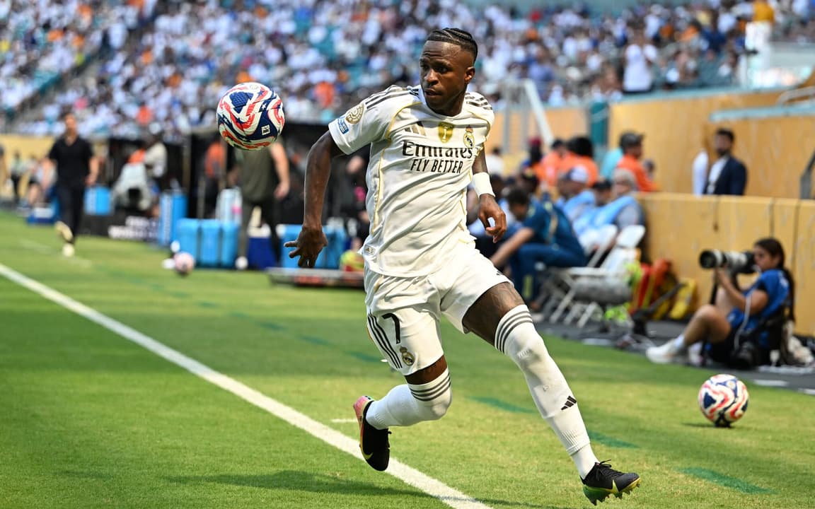 Vini Jr tem início tímido no Mundial e não empolga com mudança no Real Madrid