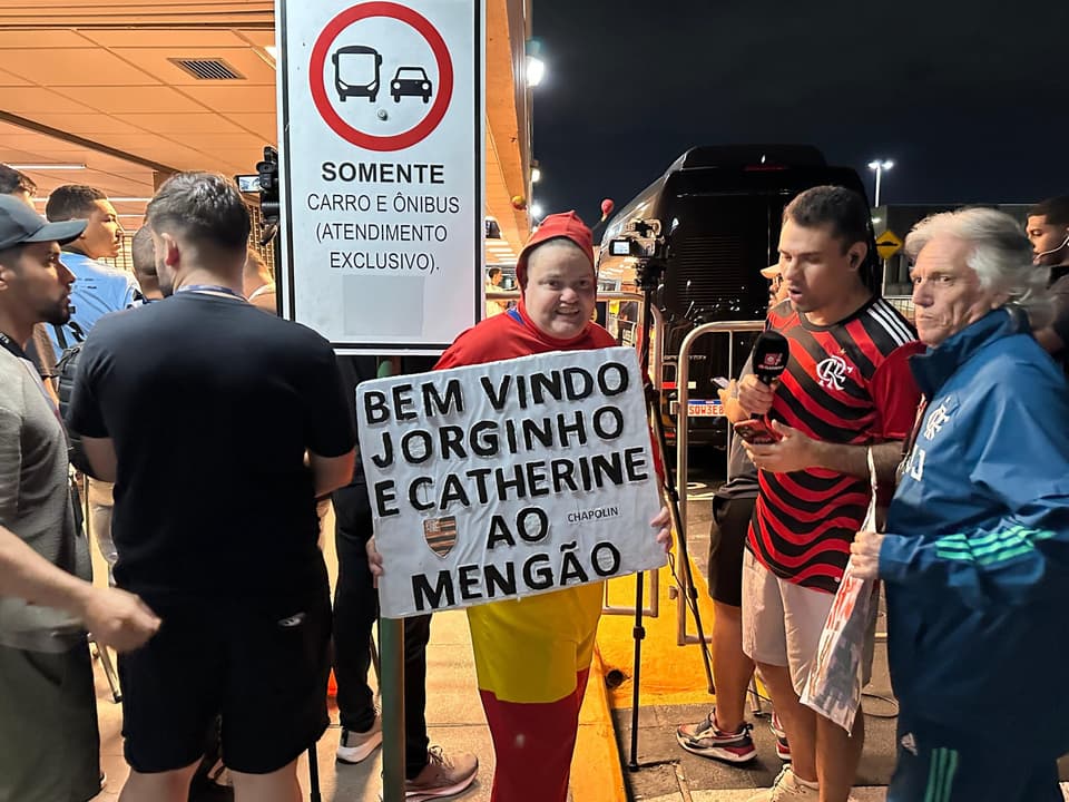 Jorginho chega ao Brasil para assinar com o Flamengo