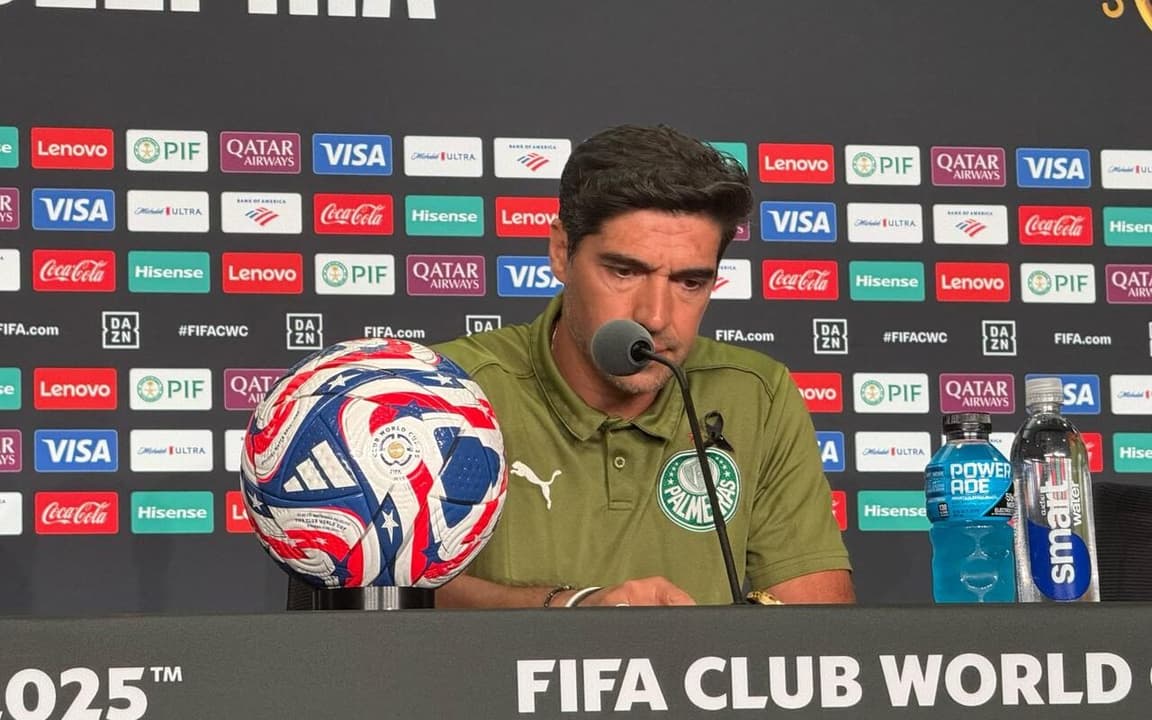Morte de Diogo Jota leva Abel a refletir sobre vida, futebol e Palmeiras