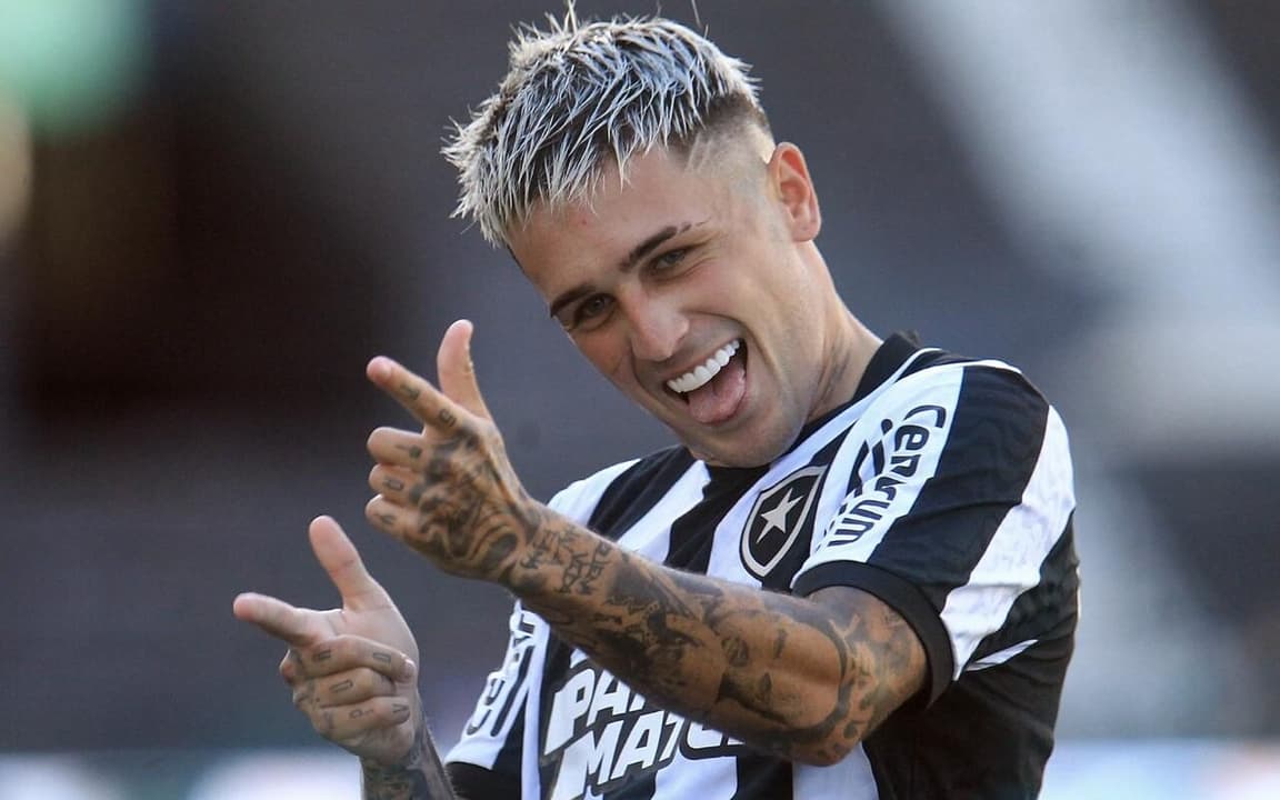Diego Hernández retorna ao Botafogo após empréstimo