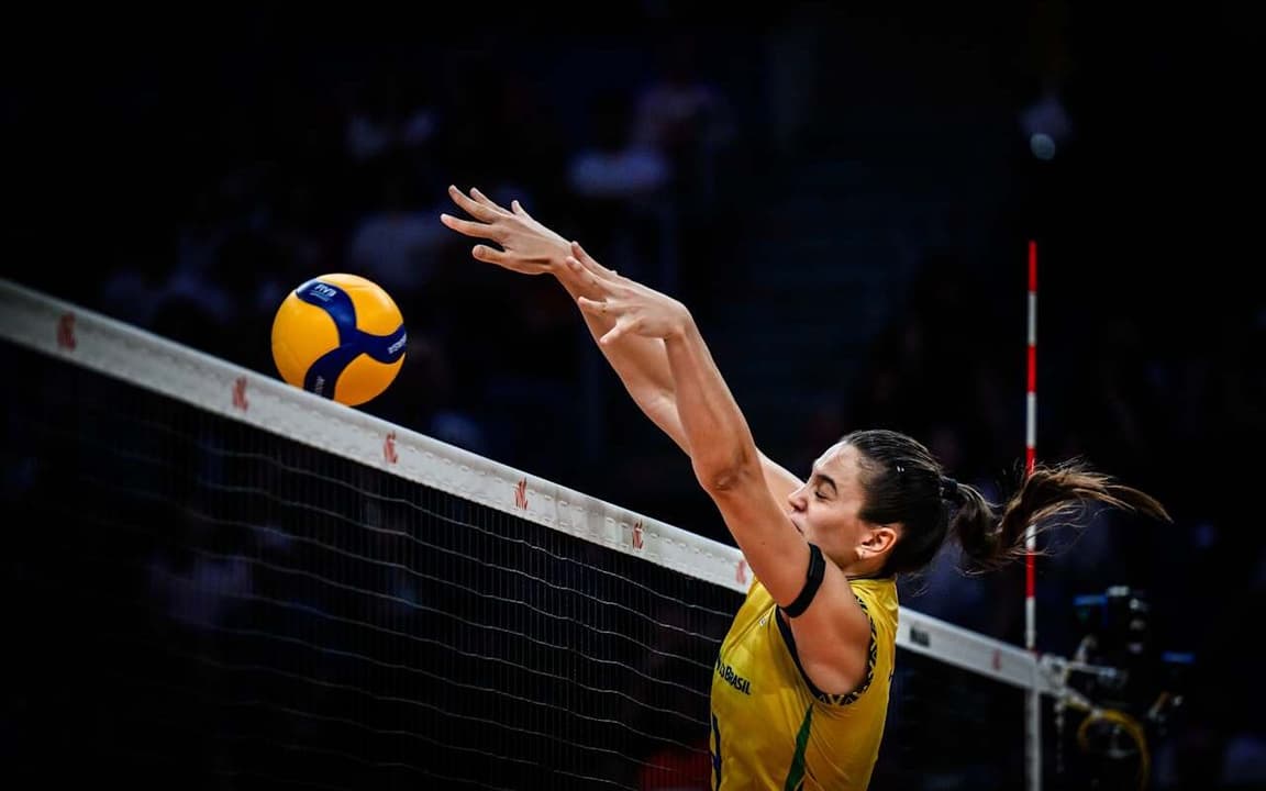 Vôlei: Júlia Kudiess encanta torcedores com atuação na VNL