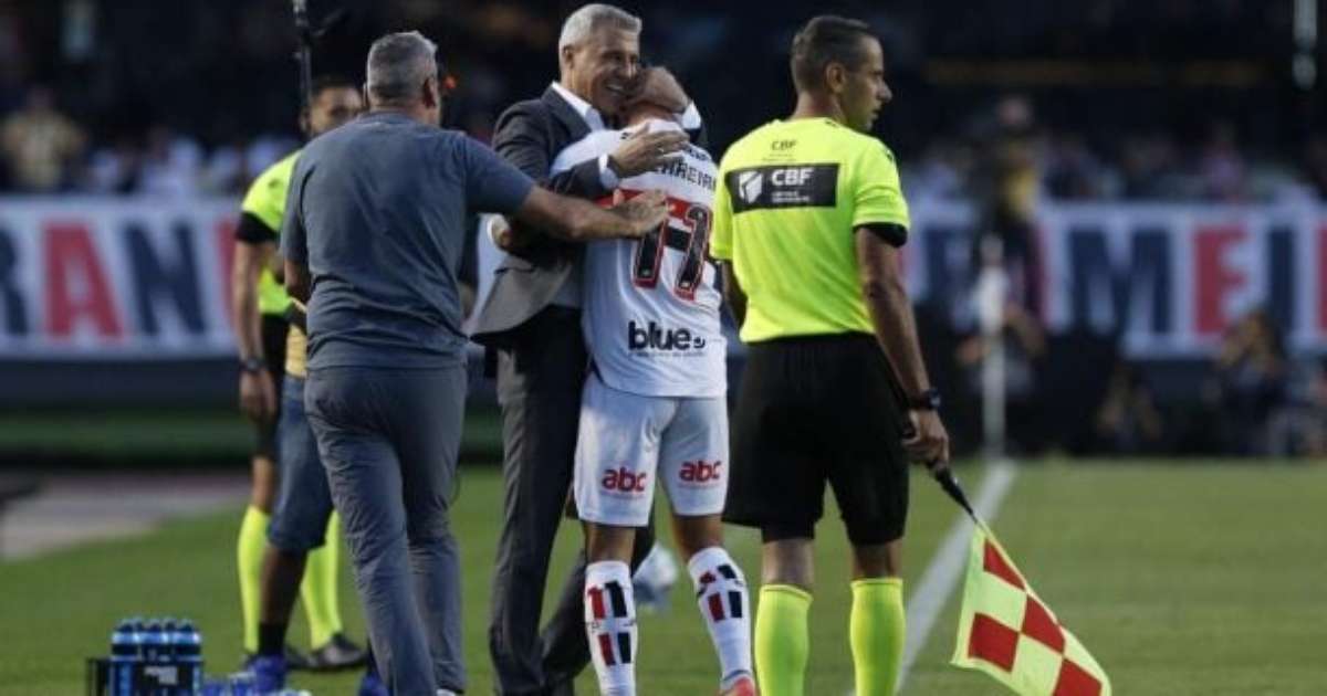 Crespo aliviado no São Paulo: 'Começamos a pontuar. Ficará mais tranquilo'