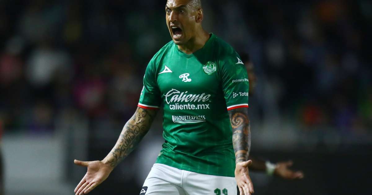 Santa Cruz anuncia atacante ex- Internacional para disputa da Série D
