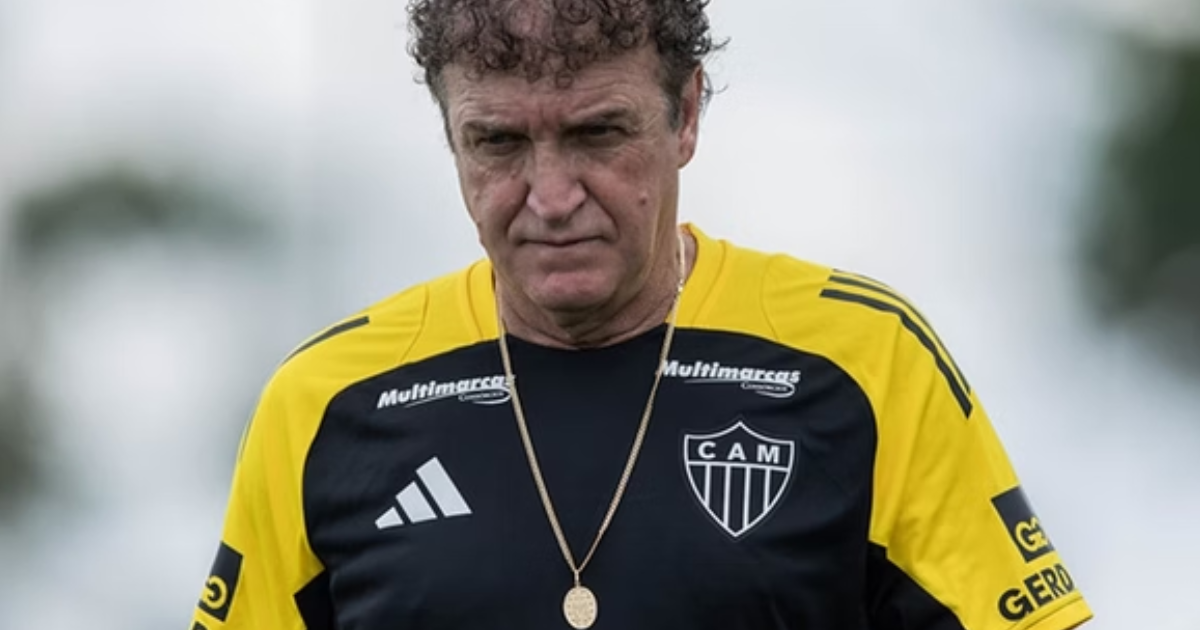 Oficial! Atacante que estava na Europa é anunciado pelo Atlético-MG