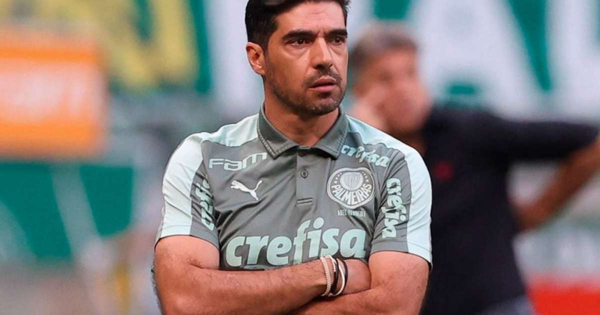 Abel Ferreira prepara mudança na defesa do Palmeiras para enfrentar o Botafogo