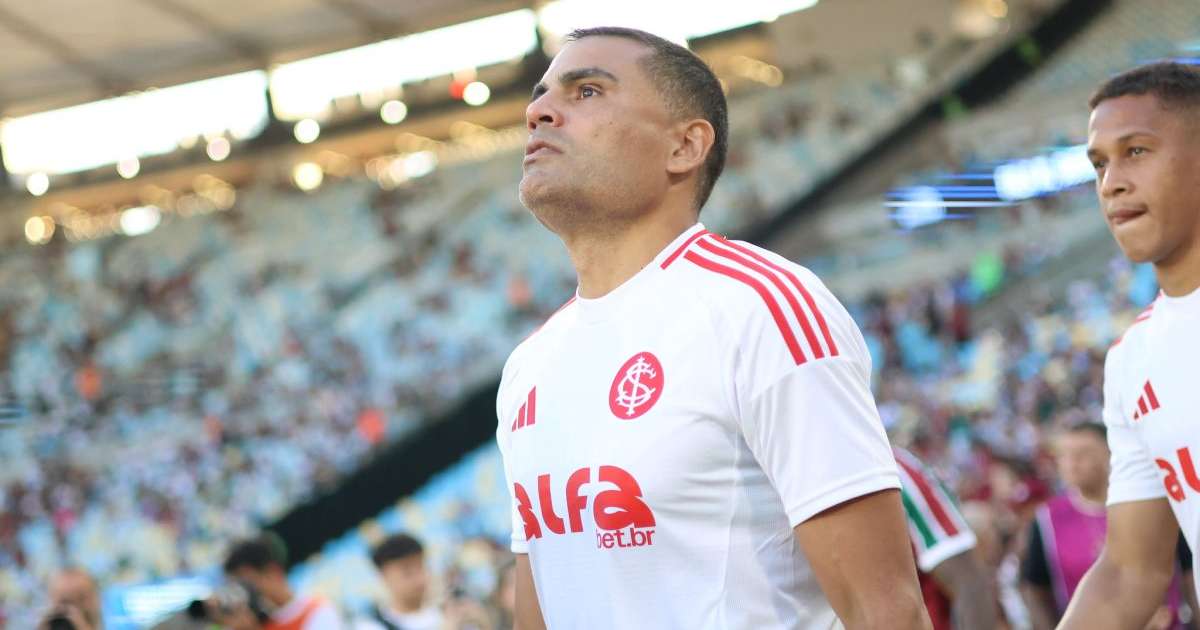 Inter deve retomar esquema com três zagueiros contra o Atlético Mineiro