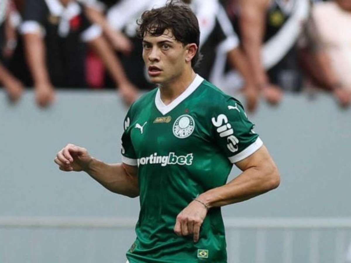 Napoli negocia Agustín Giay, lateral do Palmeiras