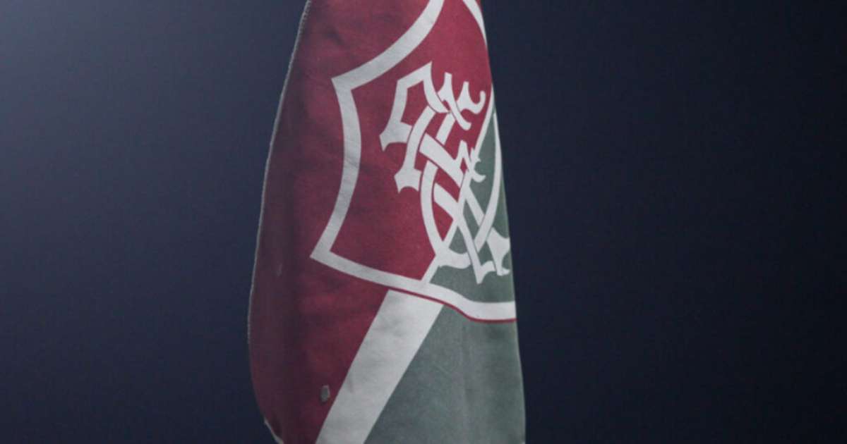 Esposa entrega novo reforço, atacante chegando e saída será oficializada: as últimas notícias do Fluminense