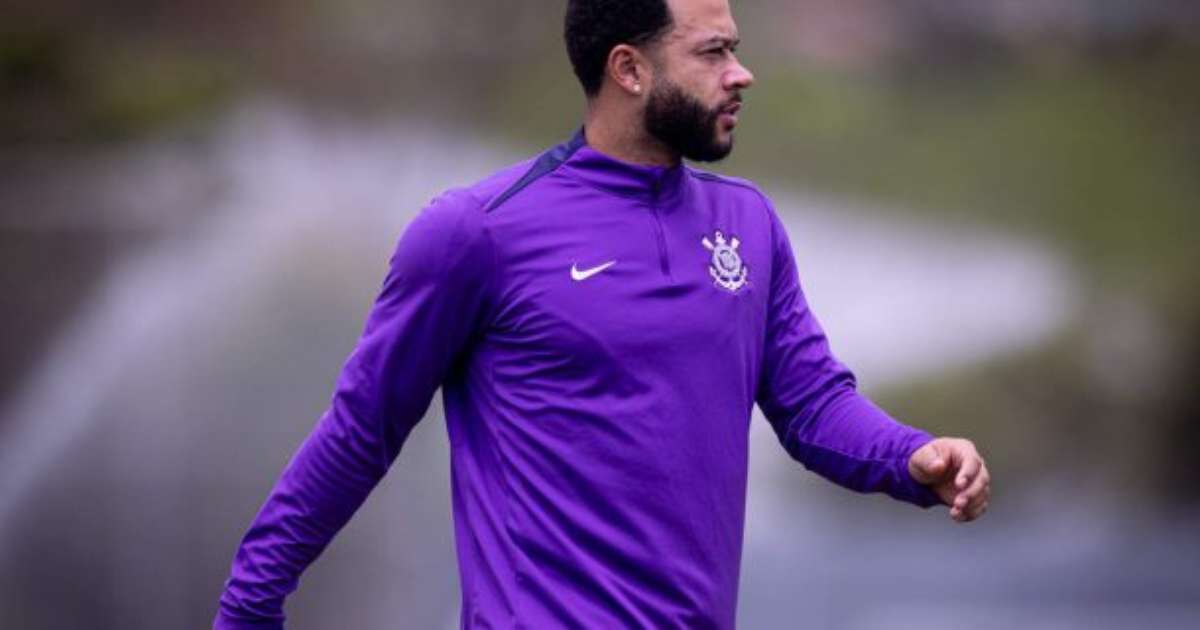 Depay não consegue deixar Rio e falta treino do Corinthians