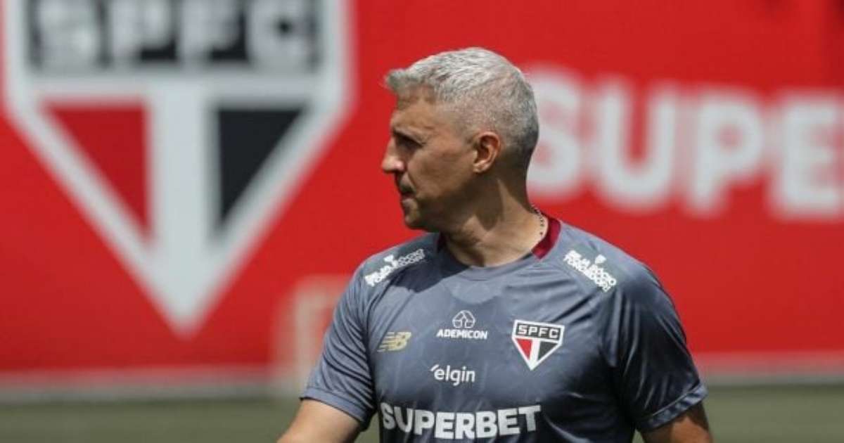 São Paulo: Crespo ganha mais um desfalque para encarar o Corinthians