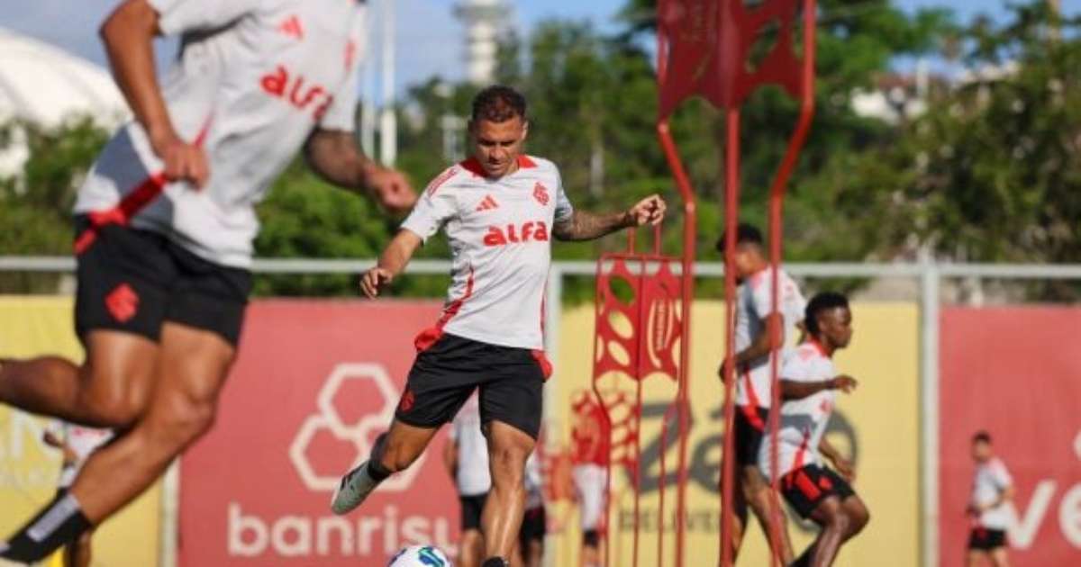 Ramon Díaz intensifica mudanças para tentar salvar o Internacional