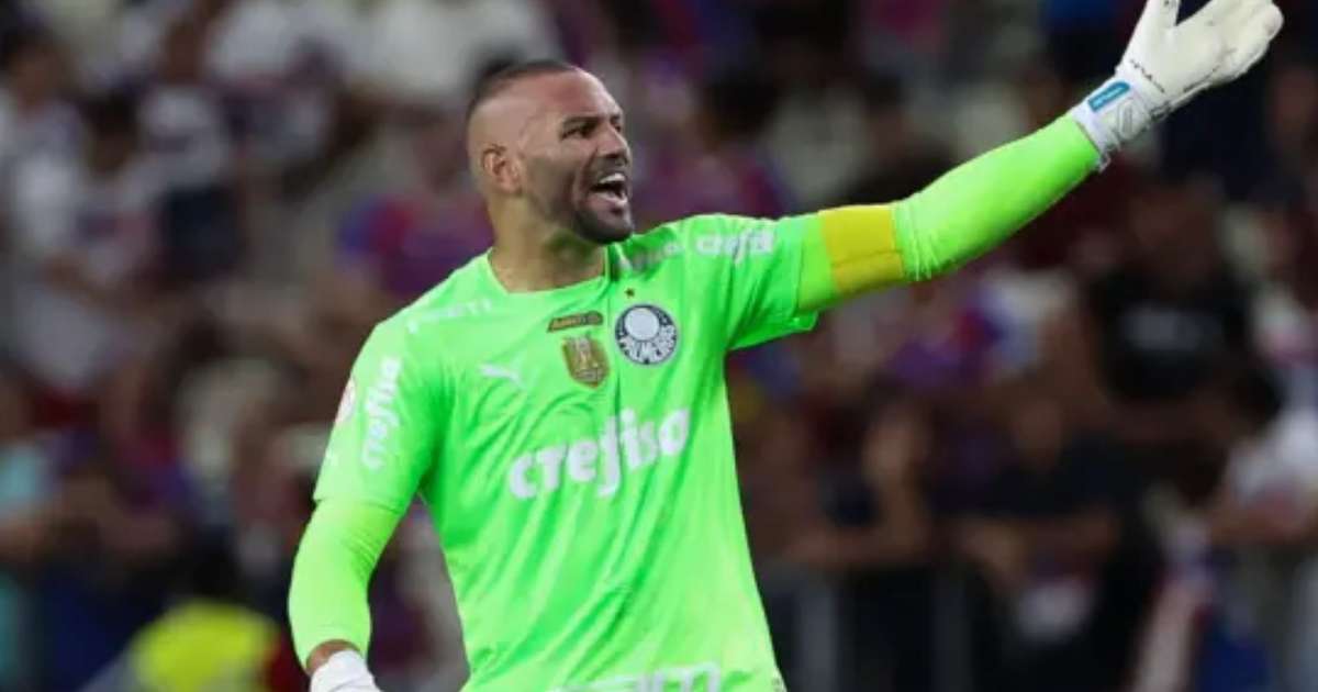 Palmeiras decide sobre contratação de substituto de Weverton