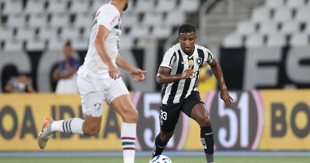Botafogo encaminha Elias Manoel em empréstimo para o Santa Clara, de Portugal