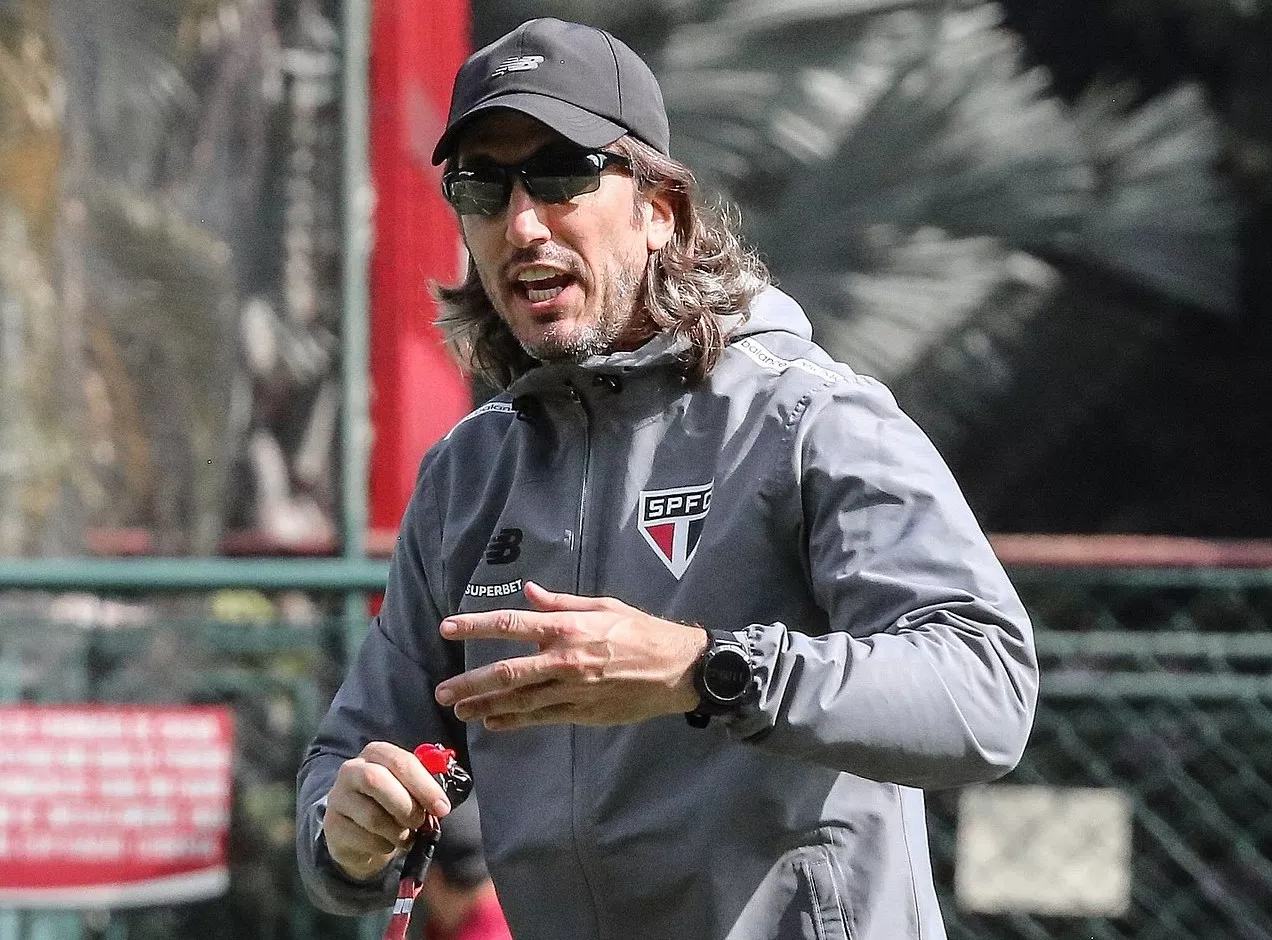 Zubeldía aprimora finalizações no São Paulo antes de encarar o Vasco