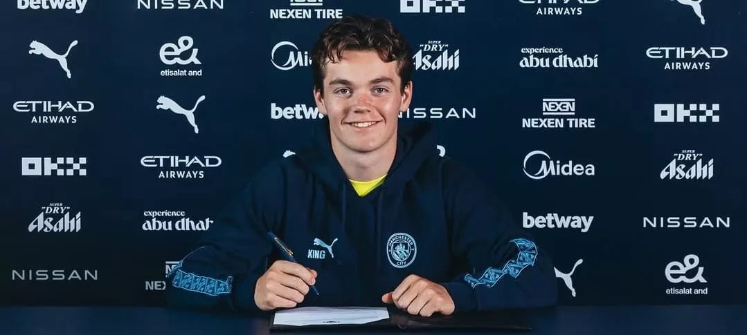 Manchester City anuncia acerto com meia norueguês de 18 anos