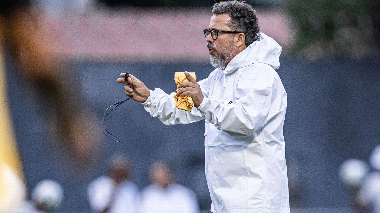 Tite? Sampaoli? Santos vai para 3o técnico no ano e divide liderança do ranking de demissões no Brasileirão